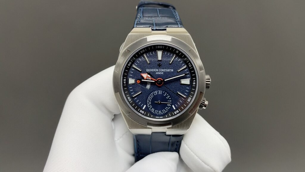 Vacheron Constantin Overseas Series: Model 7920V/210A-B334 and the 7900V family