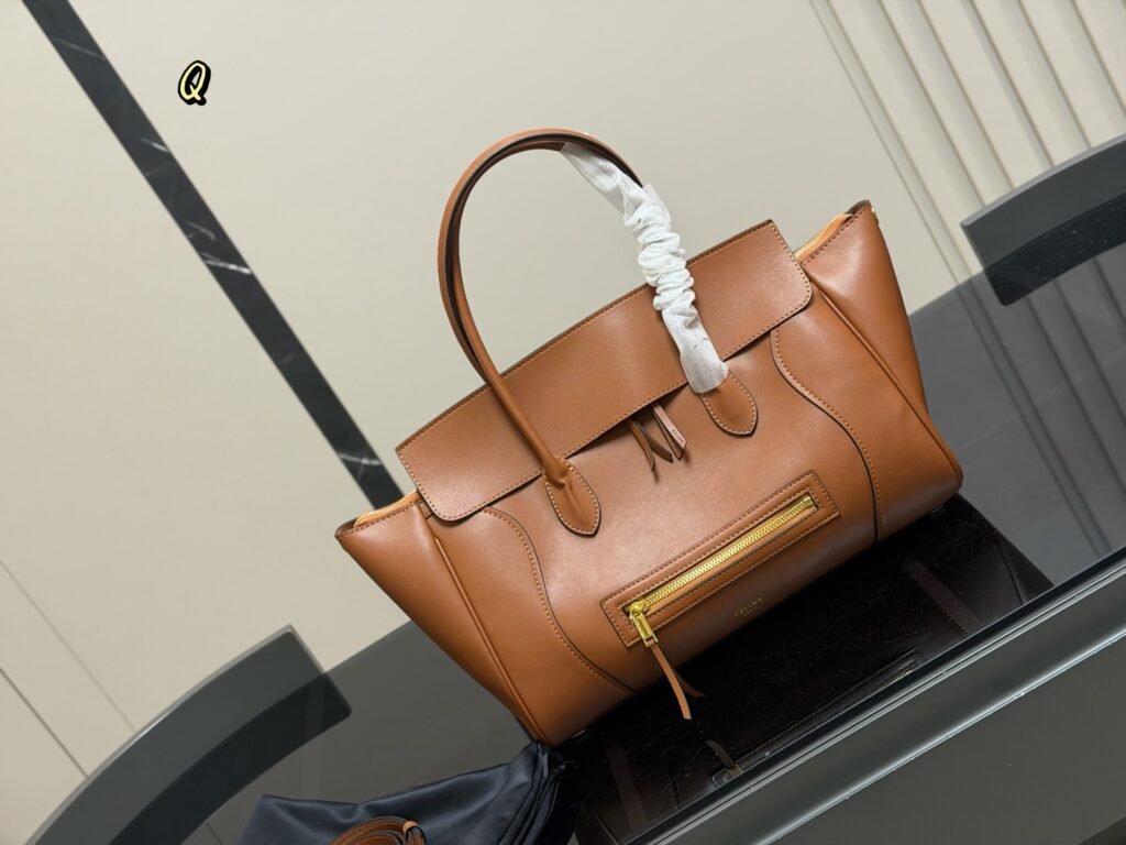 CELINE New Luggage Color Display