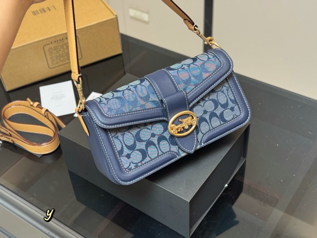 Comes with a shipping box  Coach Dionysus Tabby Comes with a double shoulder strap Original material! Size: 27*15cm