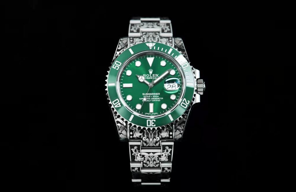 The classic Rolex Submariner combined with handcrafted gold carving—a watch tattoo that countless enthusiasts dream of—today!