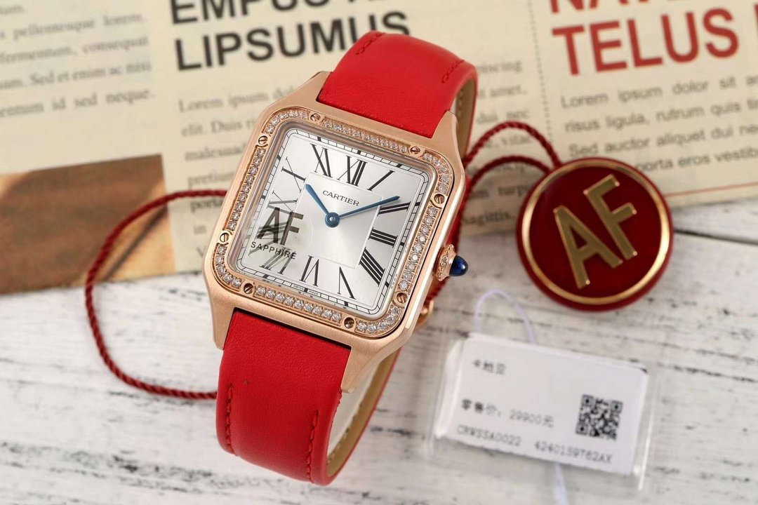 AF Cartier Santos Watch, the Epitome of Mature Charm