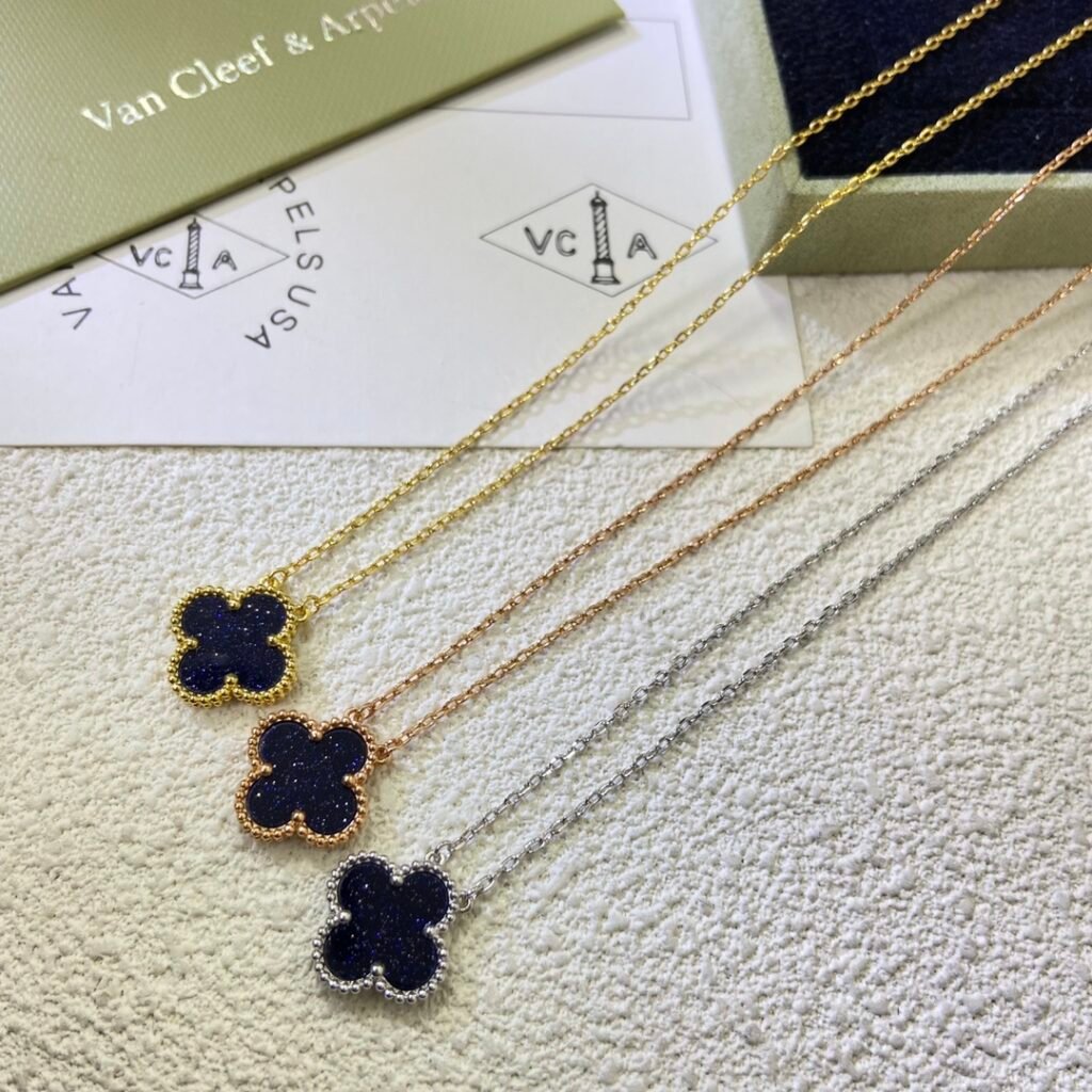 Van Cleef & Arpels Necklace New Iridescent Lucky Clover Necklace