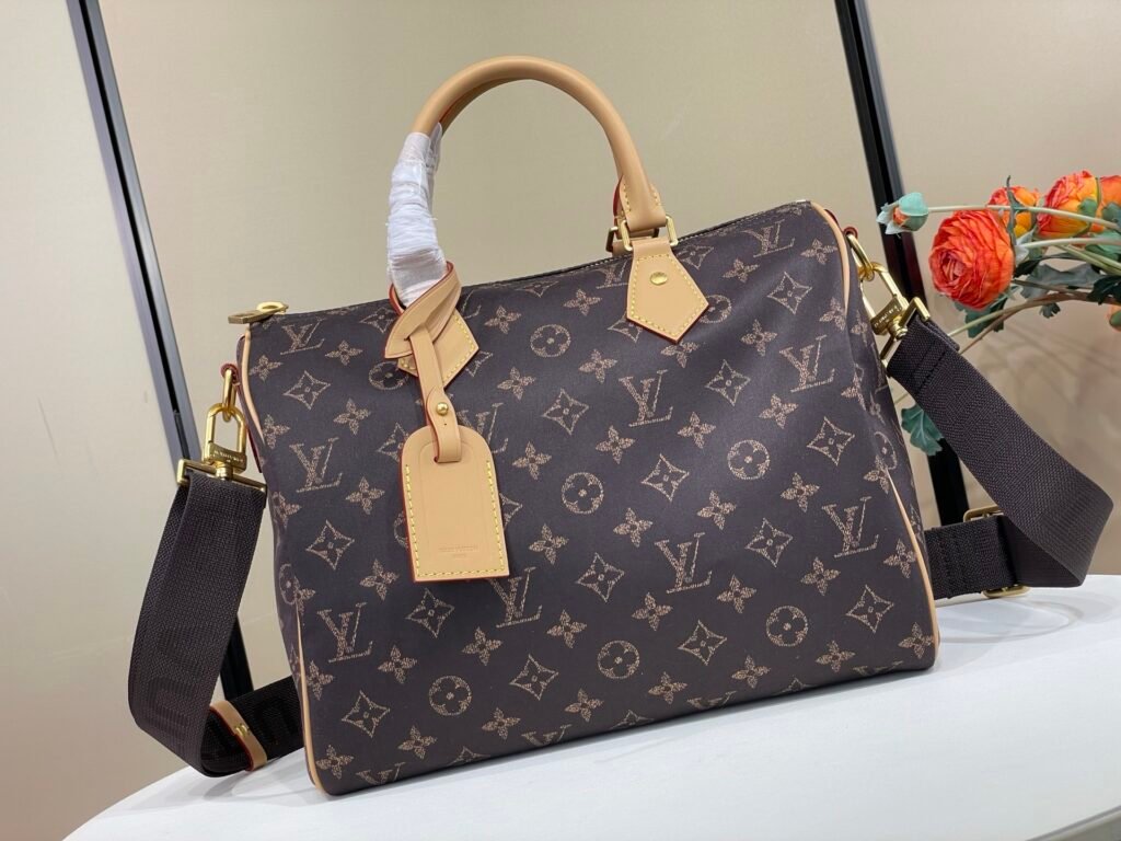Louis Vuitton Speedy Bandouliere 30 - Monogram Silk Tech M2A454