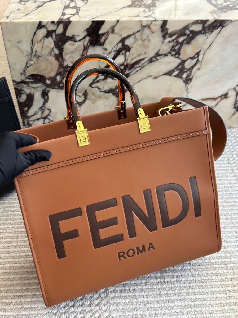 FENDI Logo Tote — Gradated Logo, 36 cm (Alternate Views)