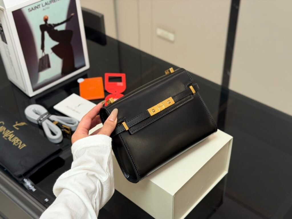 Saint Laurent Manhattan Shoulder Bag