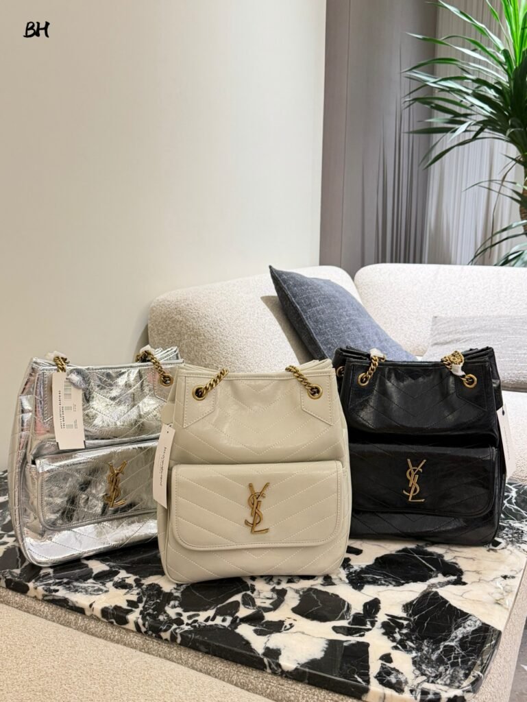 Saint Laurent Jamie Pochon — Quilted Black Leather
