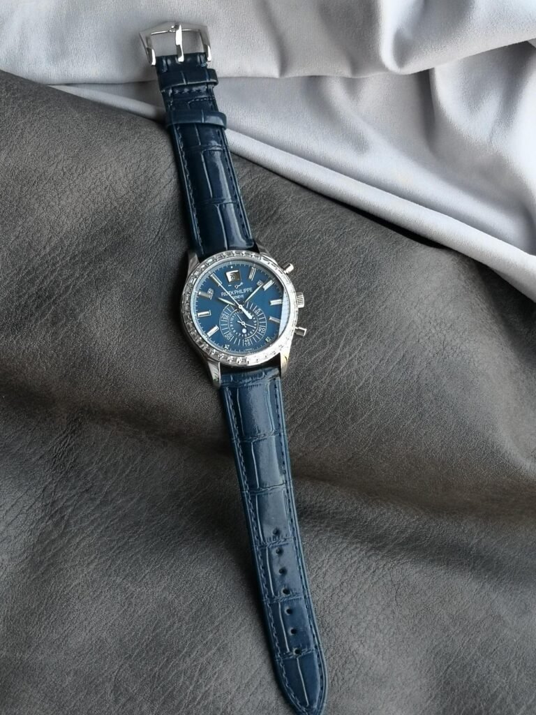 Larger 42mm Patek Philippe Aquanaut 5168 with sporty design