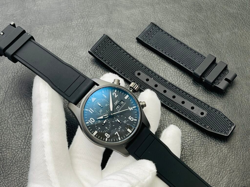 IWC Pilot New IW388108 Series Watch